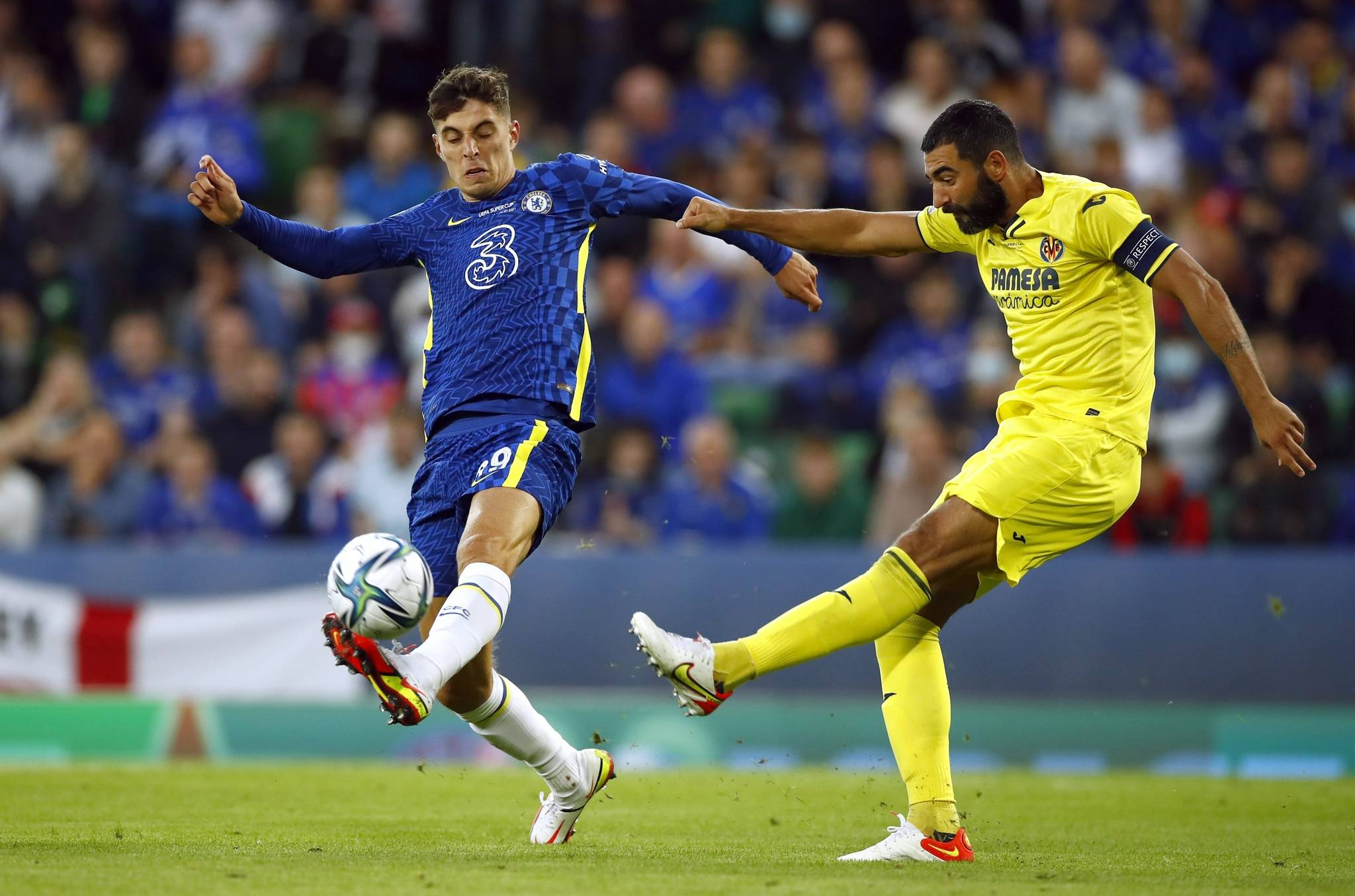 的激烈竞争 的激烈竞争